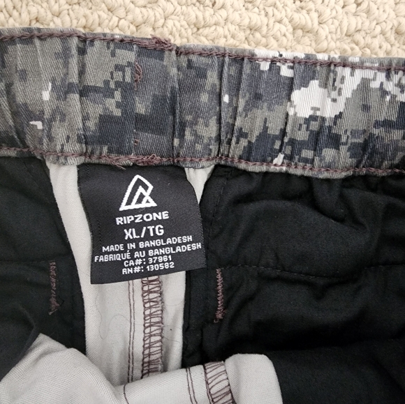 RipZone Youth size XL pants with drawstring and pockets - Picture 2 of 4